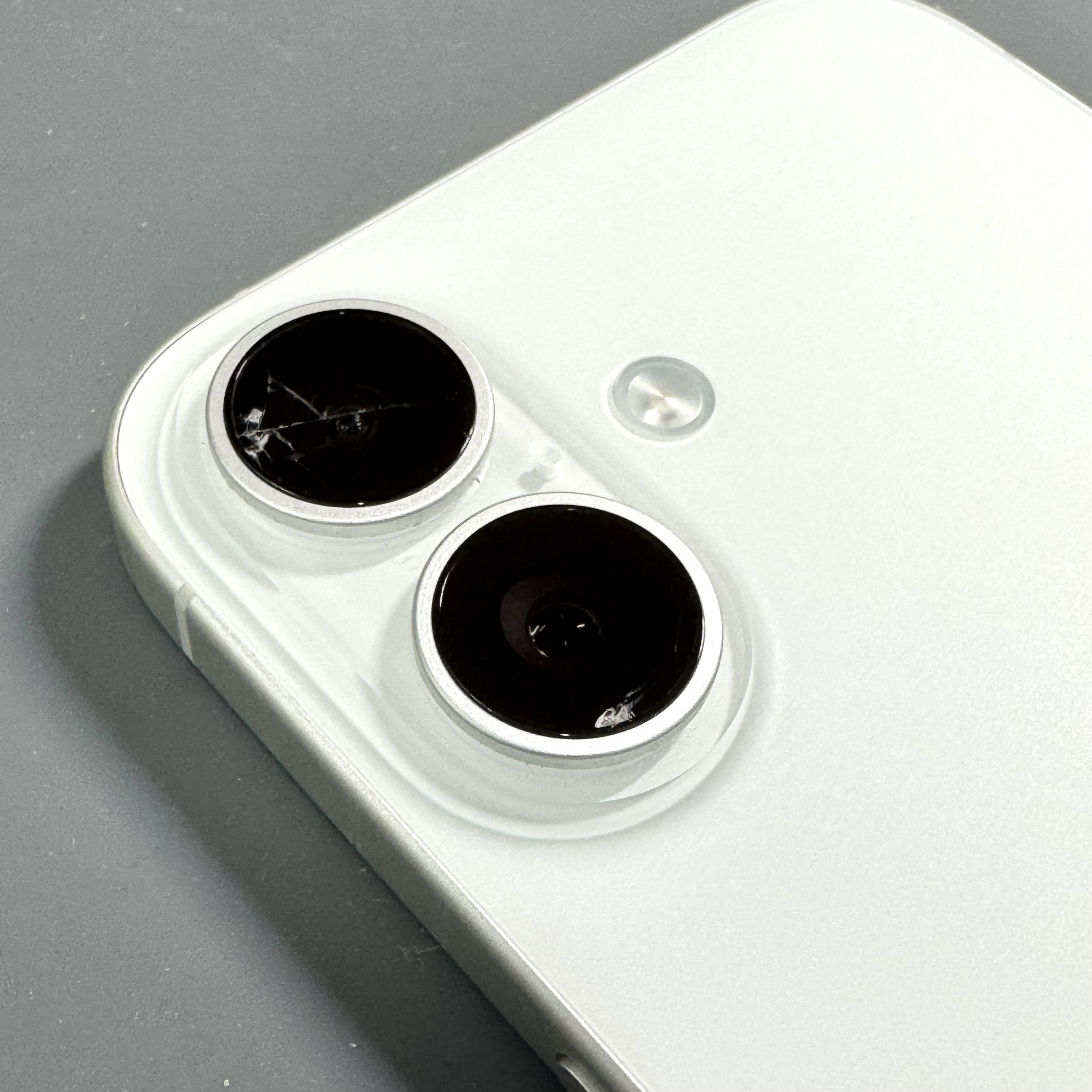 iPhone16 カメラレンズ修理 - スマホ堂高松仏生山店